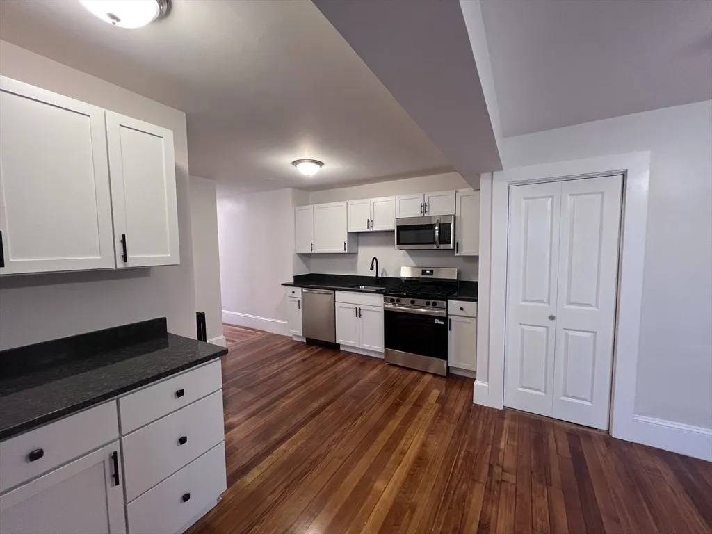 69 Jaques, Somerville