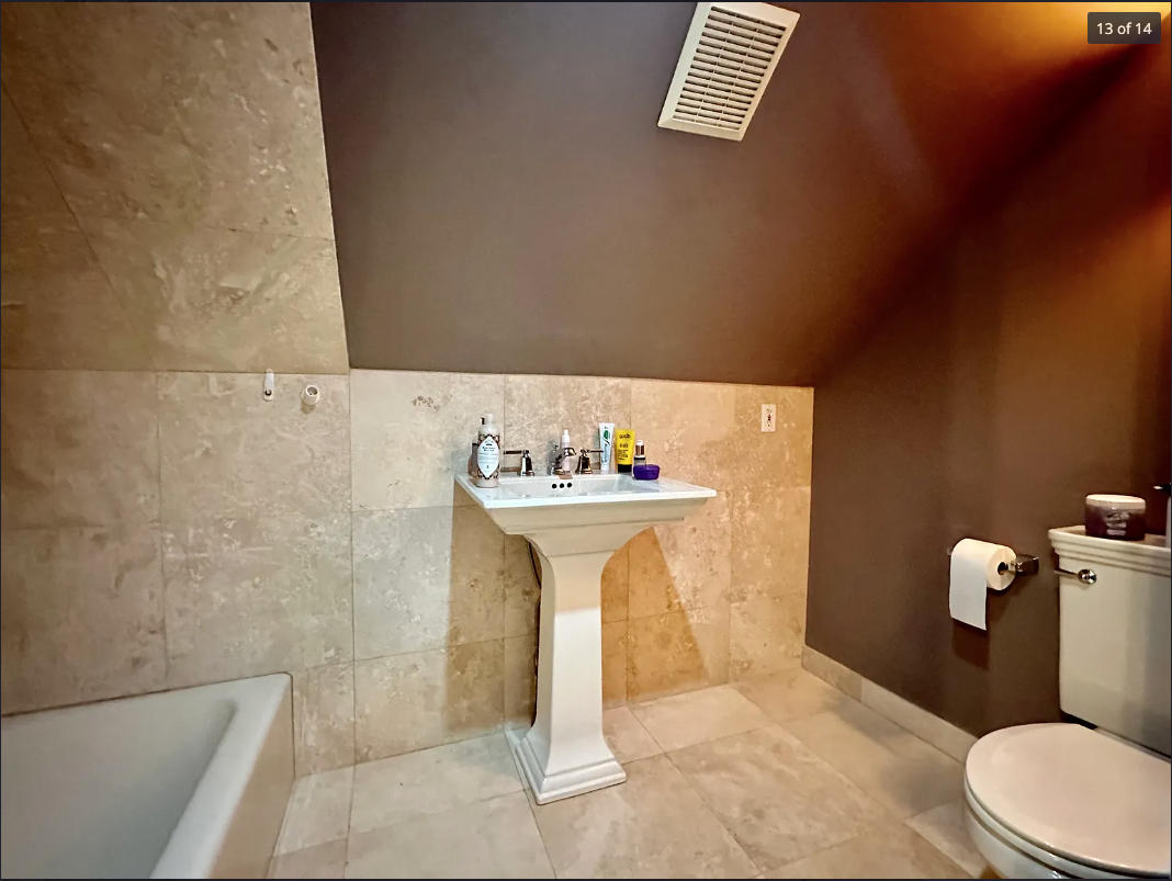 19 Sunset Rd, West Somerville