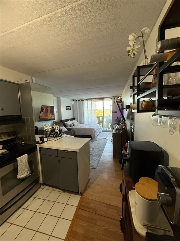 200 Swanton, Winchester