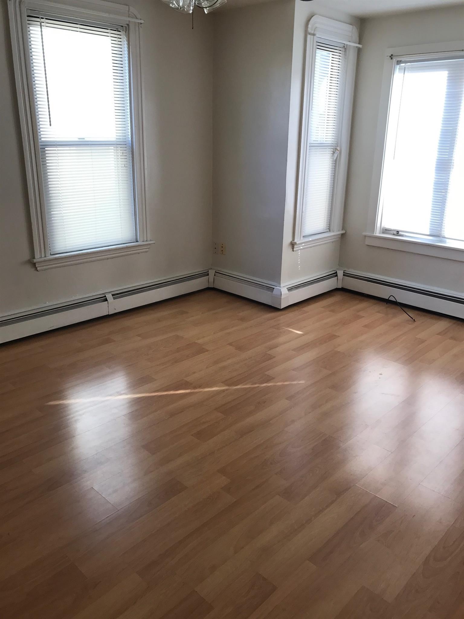 75 Gilman St, Winter Hill