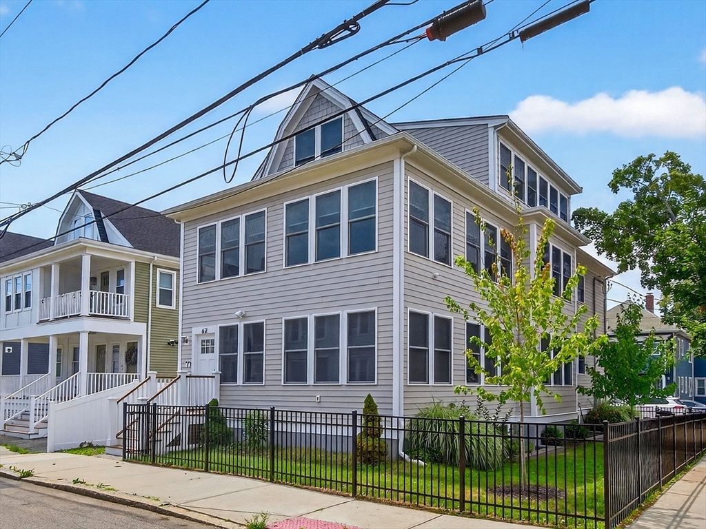 62 Governor Winthrop Rd, Ten Hills