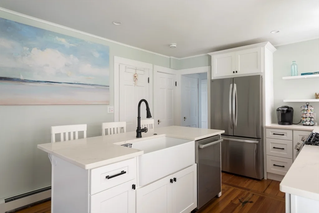 16 Jefferson Shores Rd, Cohasset Narrows