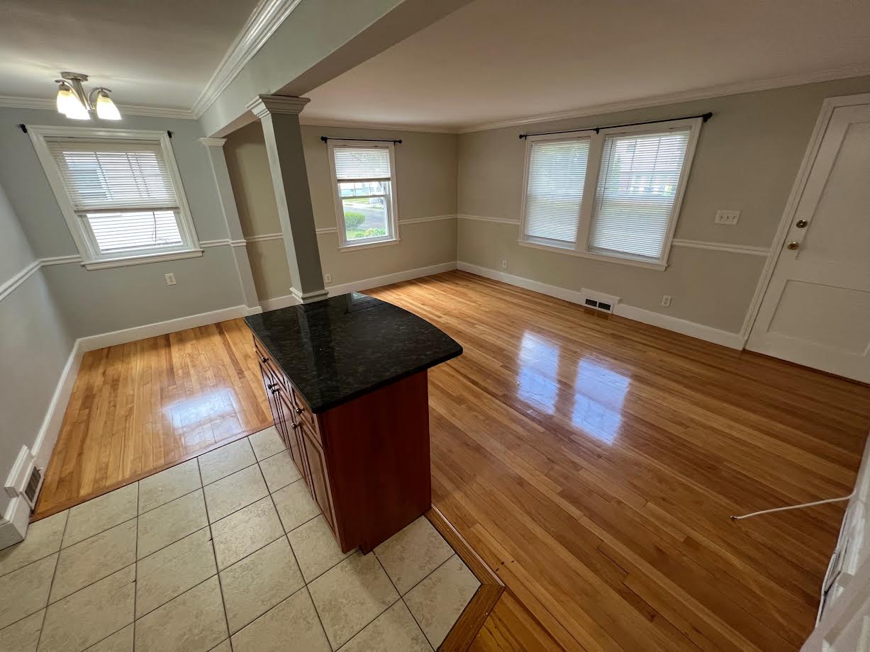 28 Glenellen Rd, West Roxbury