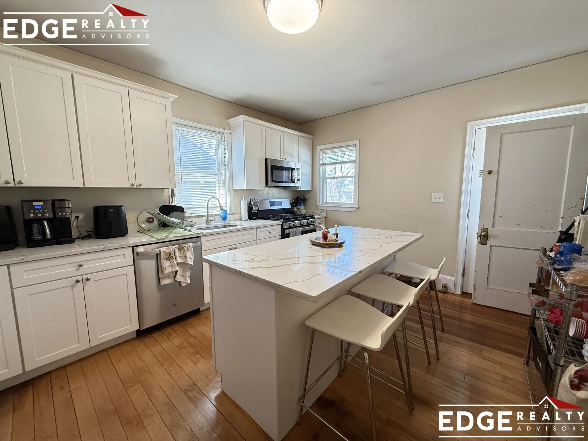 54 Atkins St, Oak Square