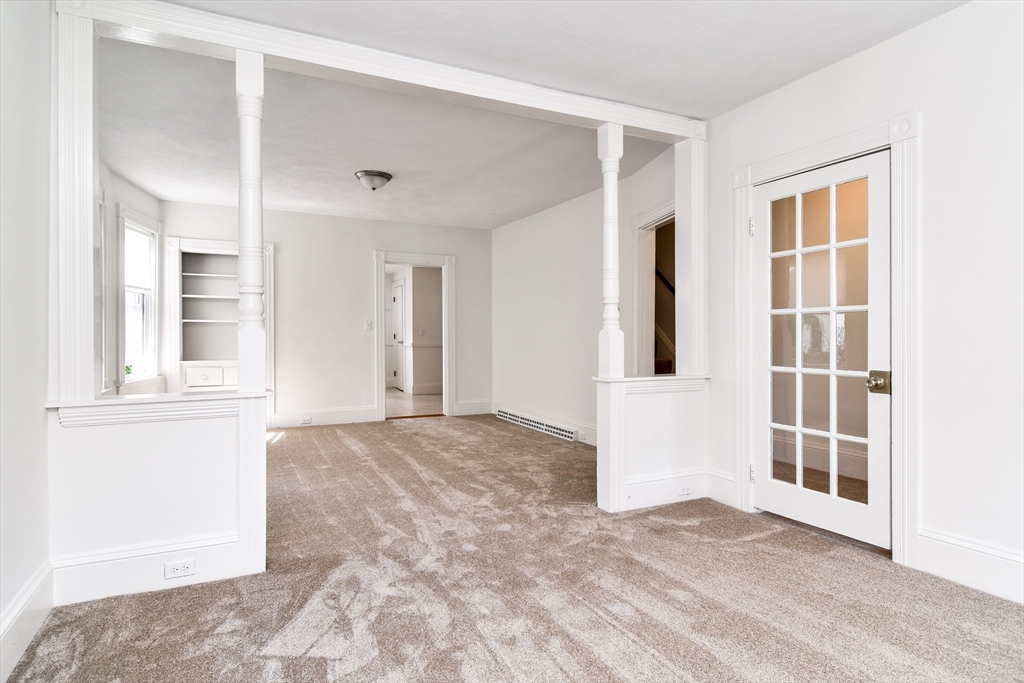 76 Walnut St, Natick