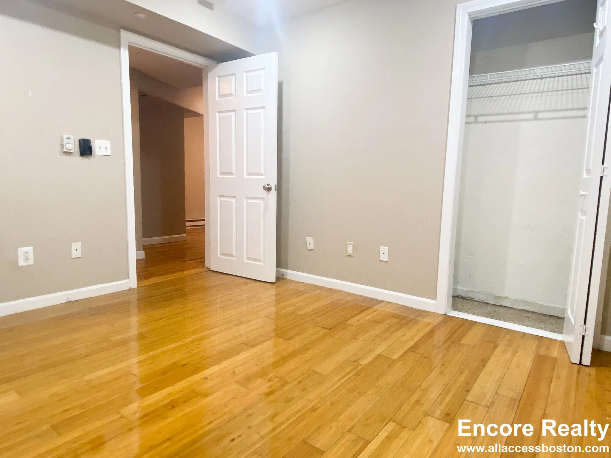 1 Parker Hill Ter, Mission Hill