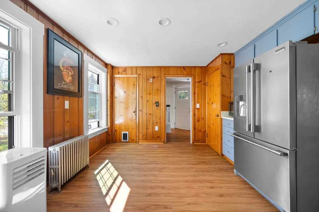 30 Whitney St, Milford