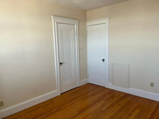 179 Elm St, Davis Square