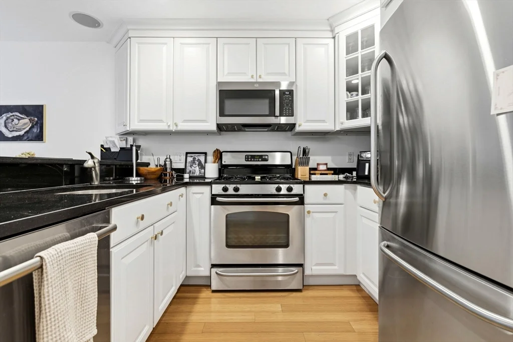 366 W 2nd St, South Boston