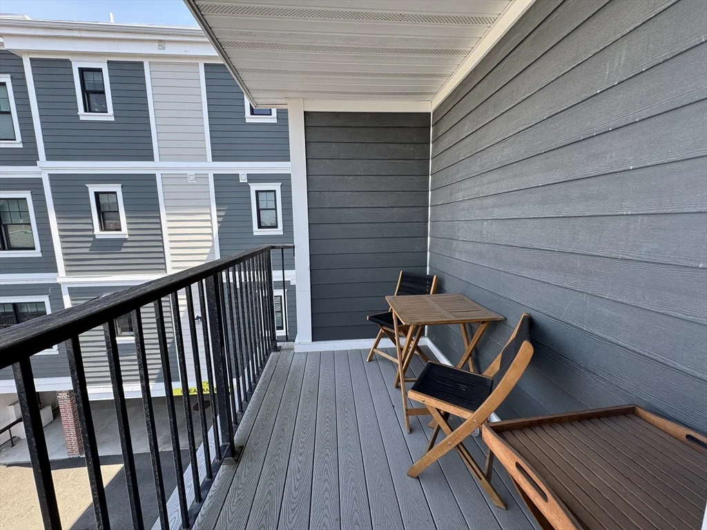 5-9R Trenton, East Boston