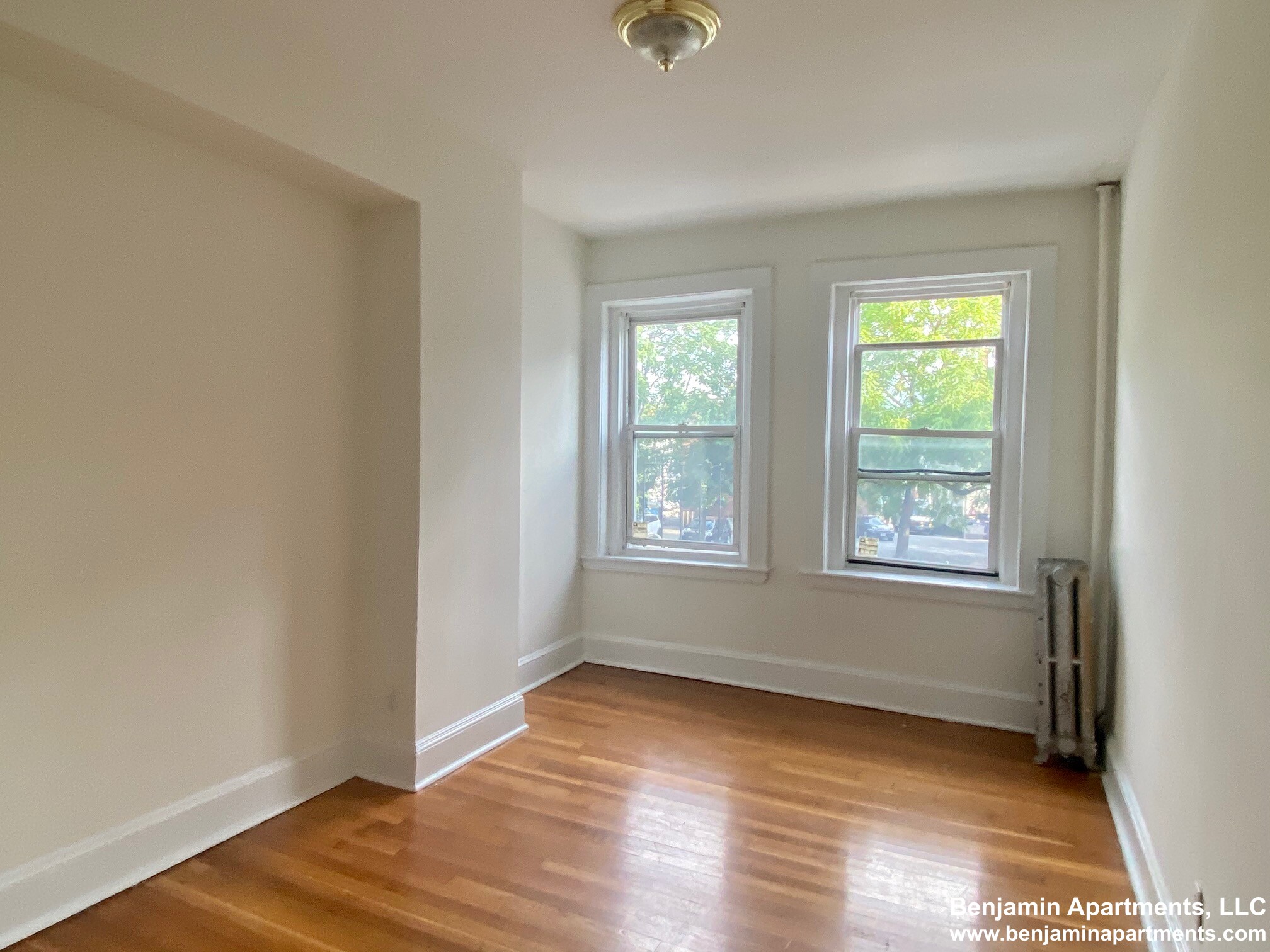 71 Brighton Ave, Allston