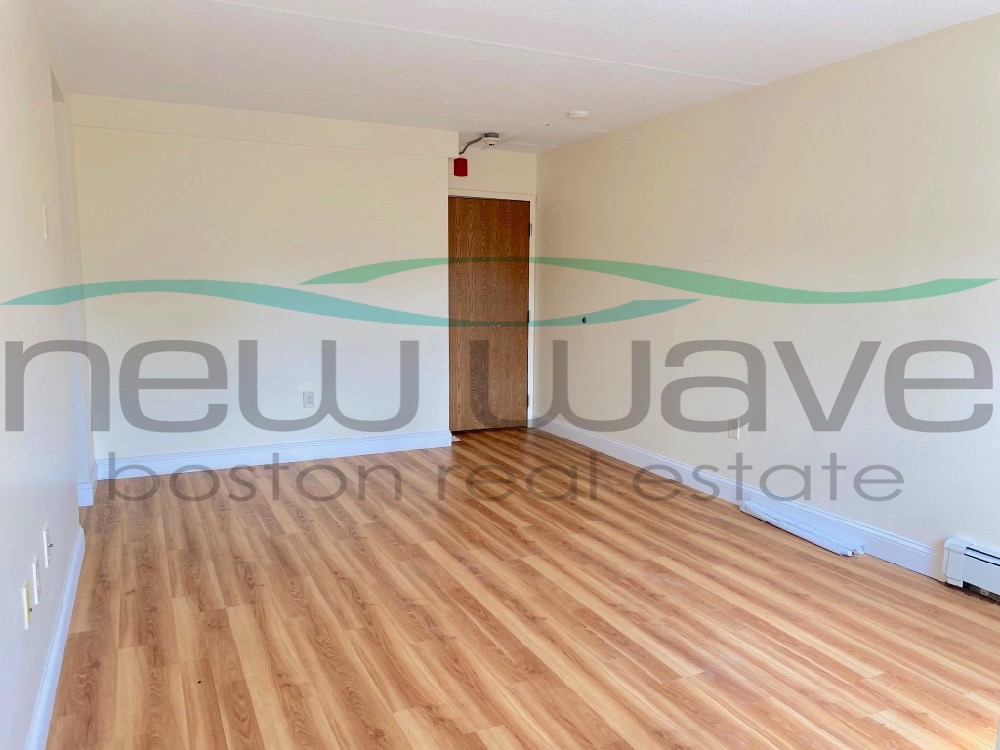 400 Massachusetts Ave, South End