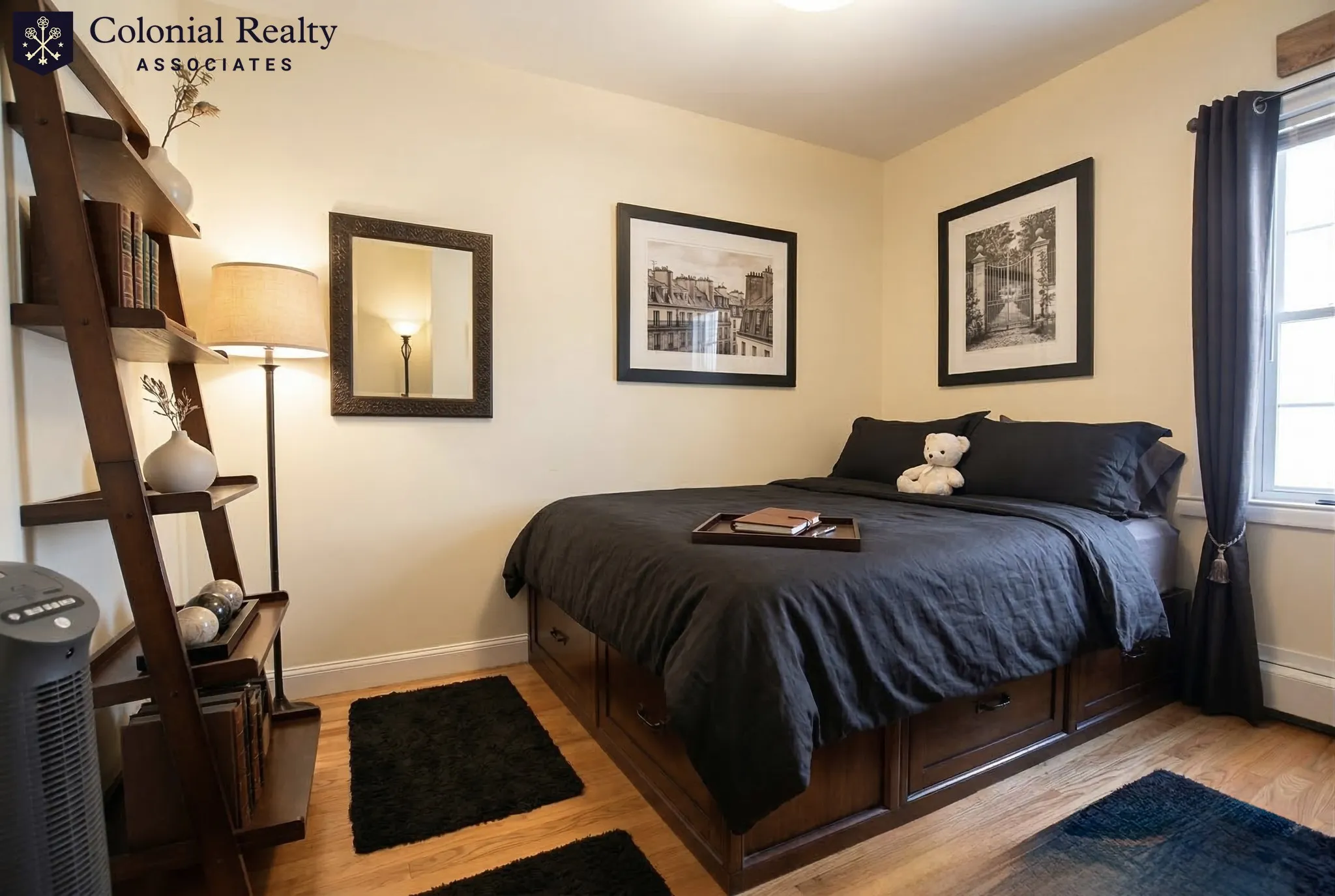 345 Market St, Oak Square