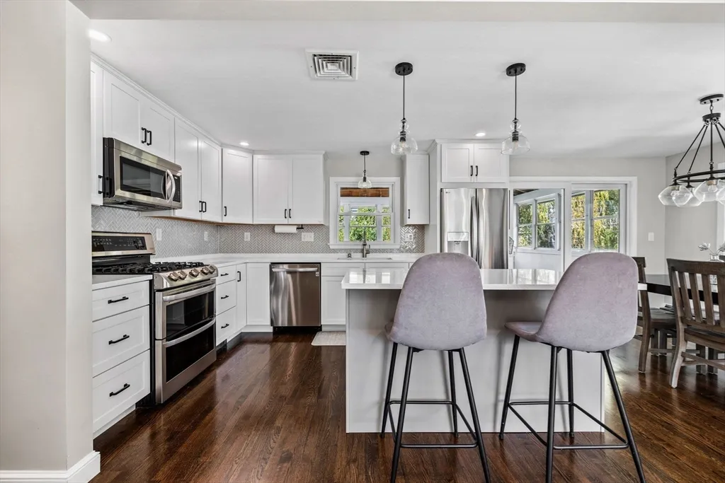 193 Bonham Rd, Dedham