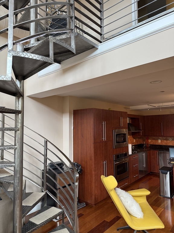 10 Ocean Ave, Revere Beach