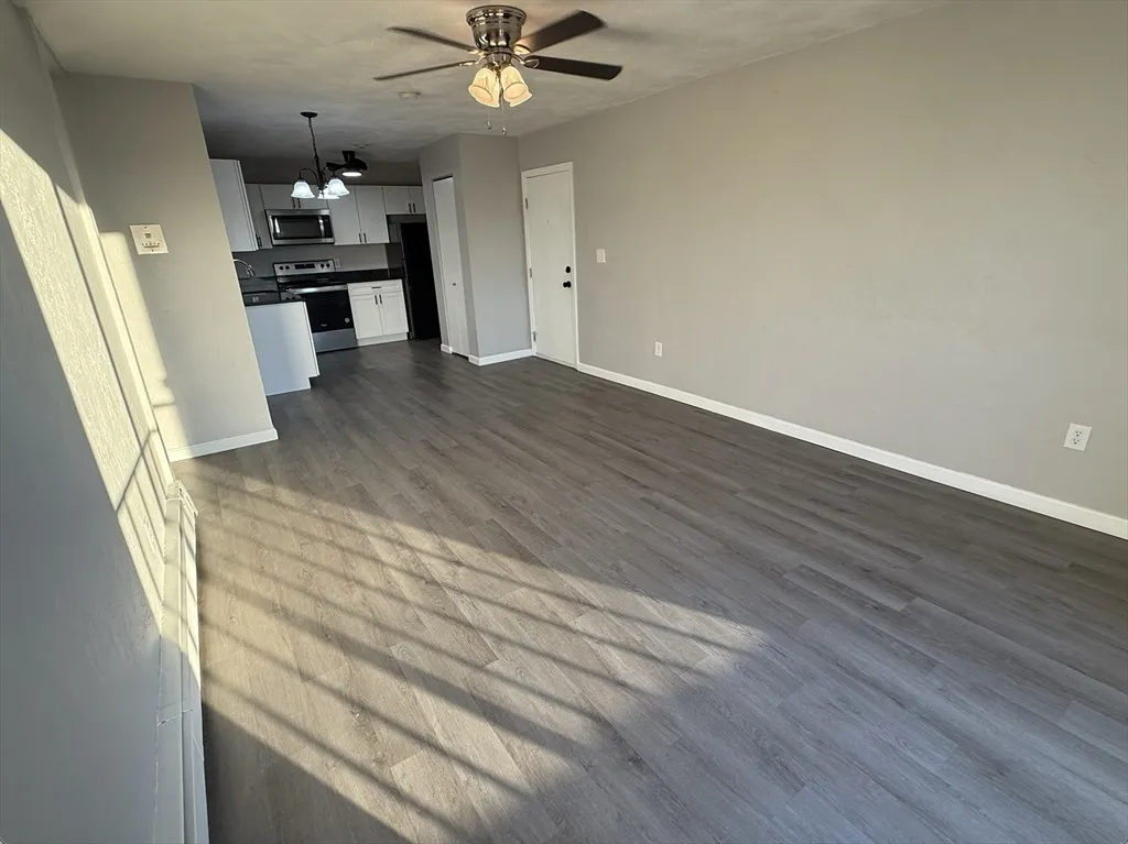 22 Irving St, Everett