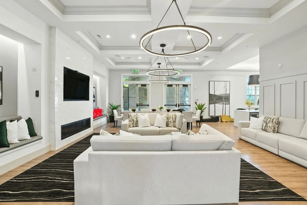 105 Phoebe St, Methuen