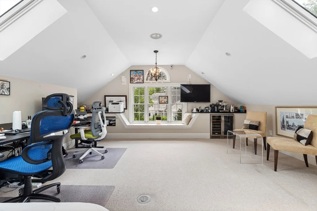 227 Rice Rd, Cochituate