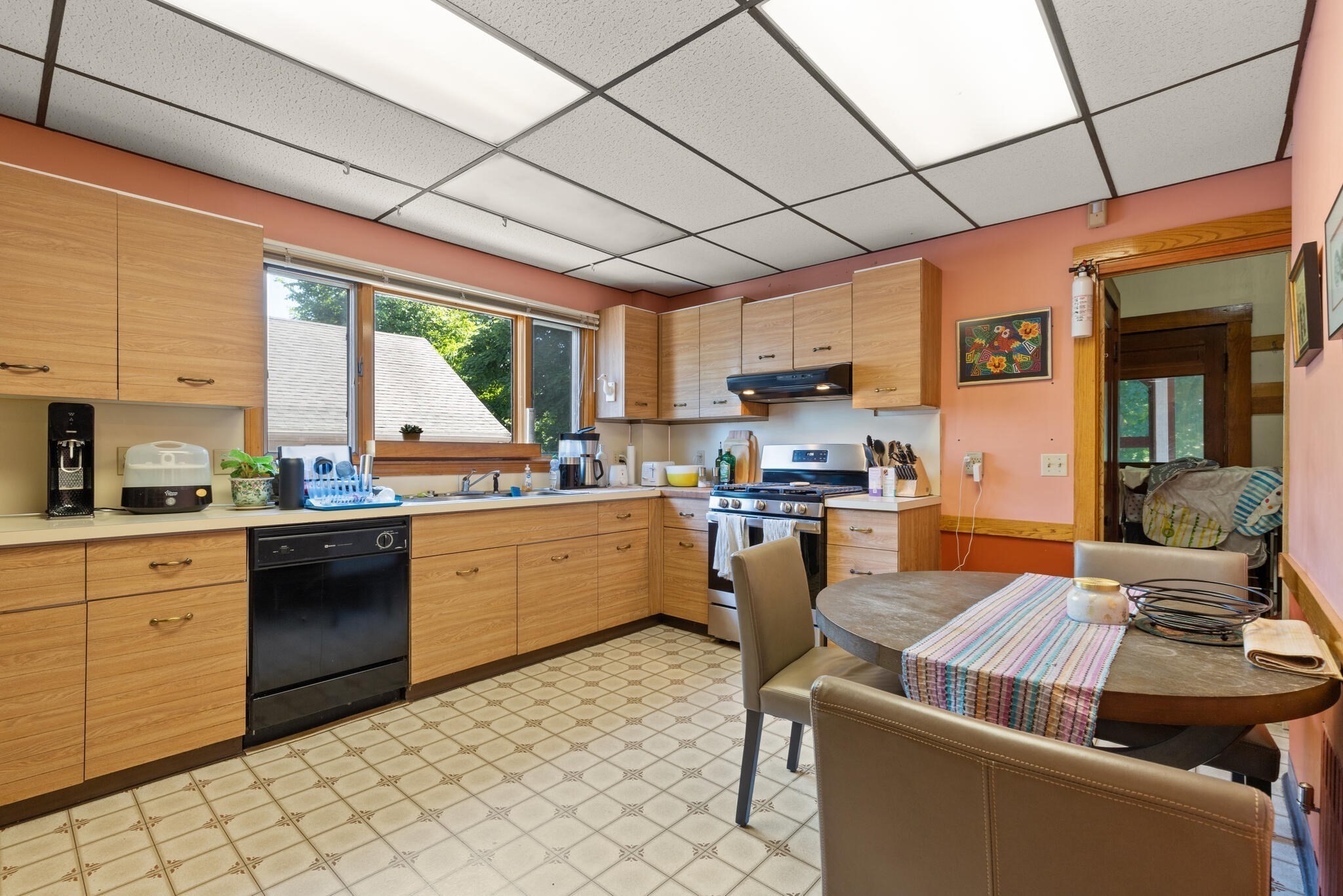2 bed, 1 bath apartment for rent at 214 Maplewood St Unit 214, Watertown — photo 9 of 25