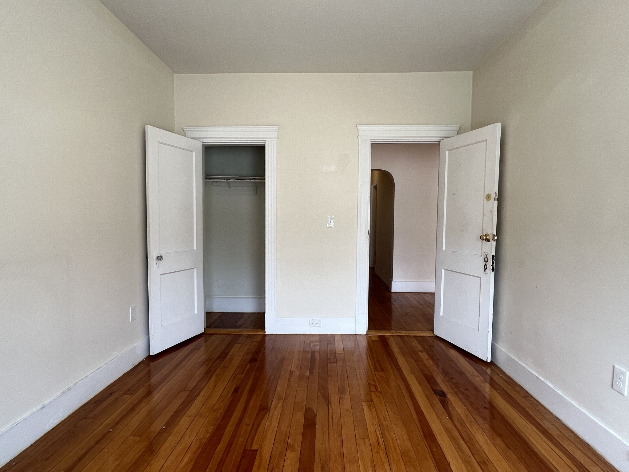 3 bed, 1 bath apartment for rent at 215 Harvard Ave Unit 9PH, Brighton — photo 9 of 20