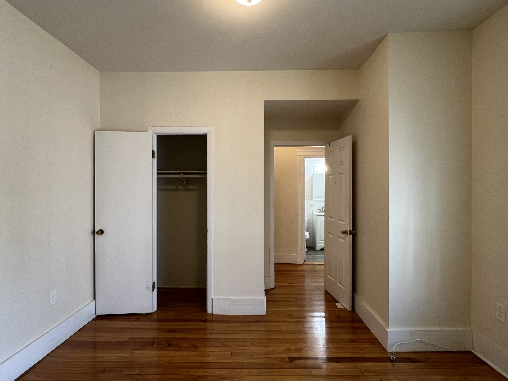 3 bed, 1 bath apartment for rent at 215 Harvard Ave Unit 9PH, Brighton — photo 14 of 20