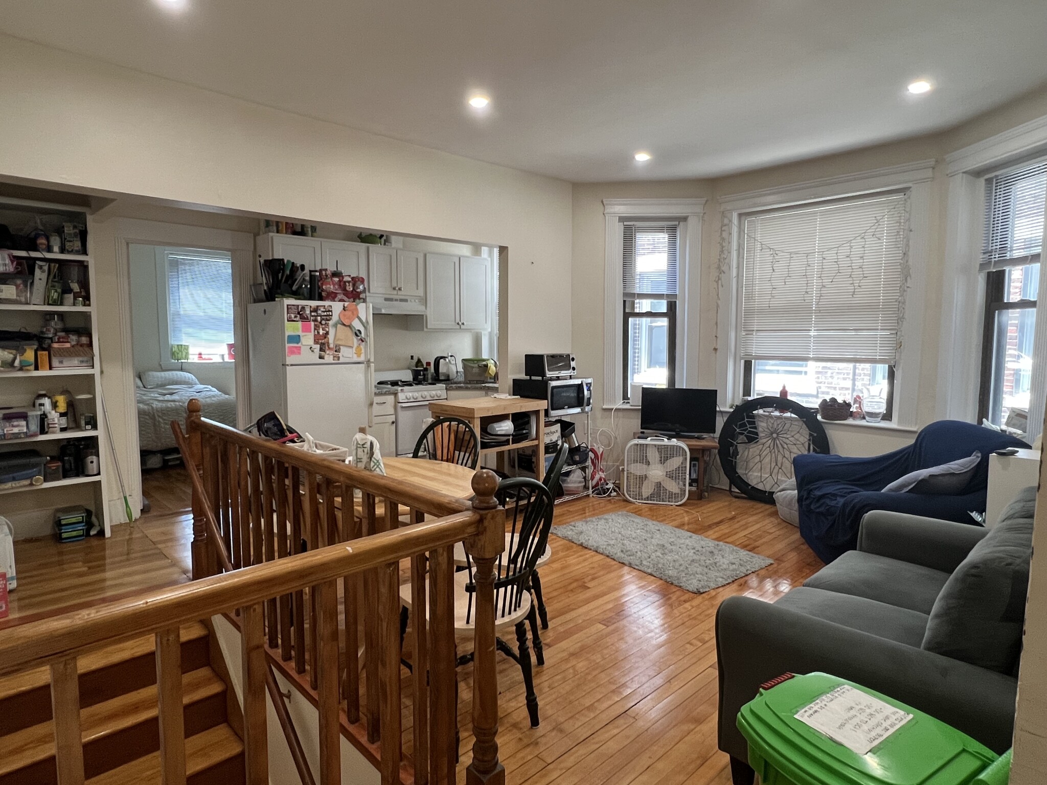 4 bed, 2 bath apartment for rent at 215 Harvard Ave Unit 3, Brighton — photo 6 of 21