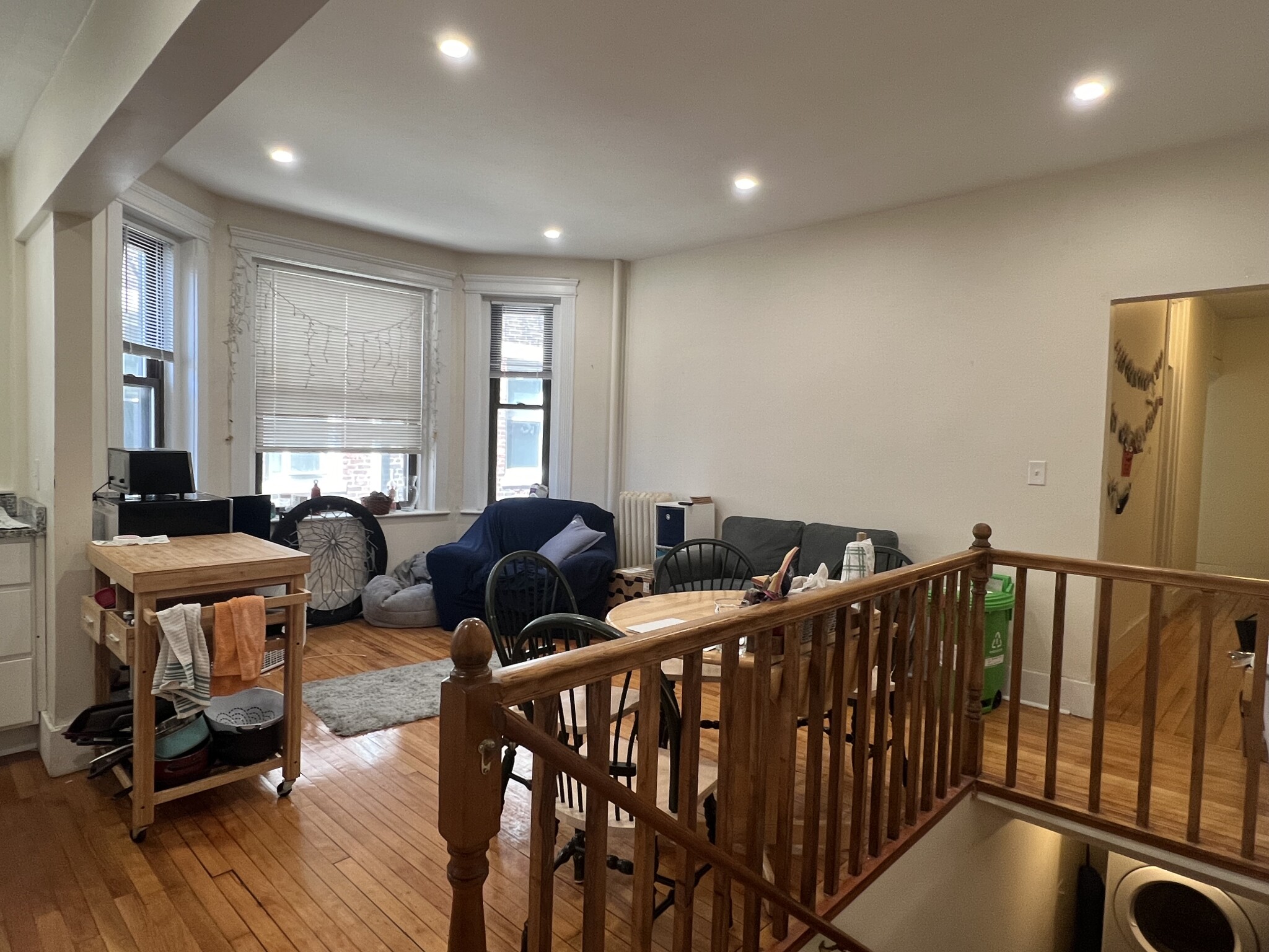 4 bed, 2 bath apartment for rent at 215 Harvard Ave Unit 3, Brighton — photo 4 of 21