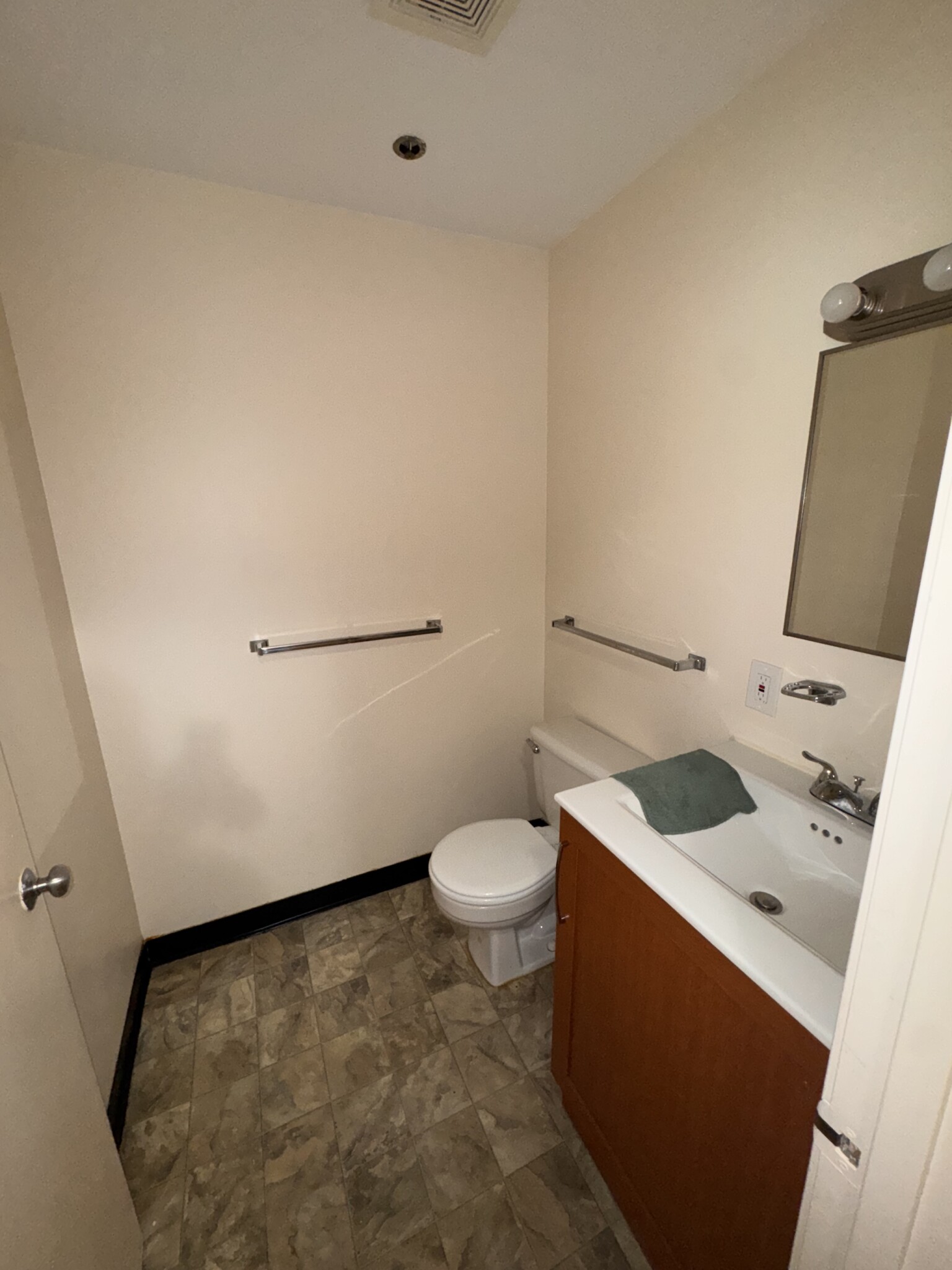 65 Harrison Ave, Chinatown