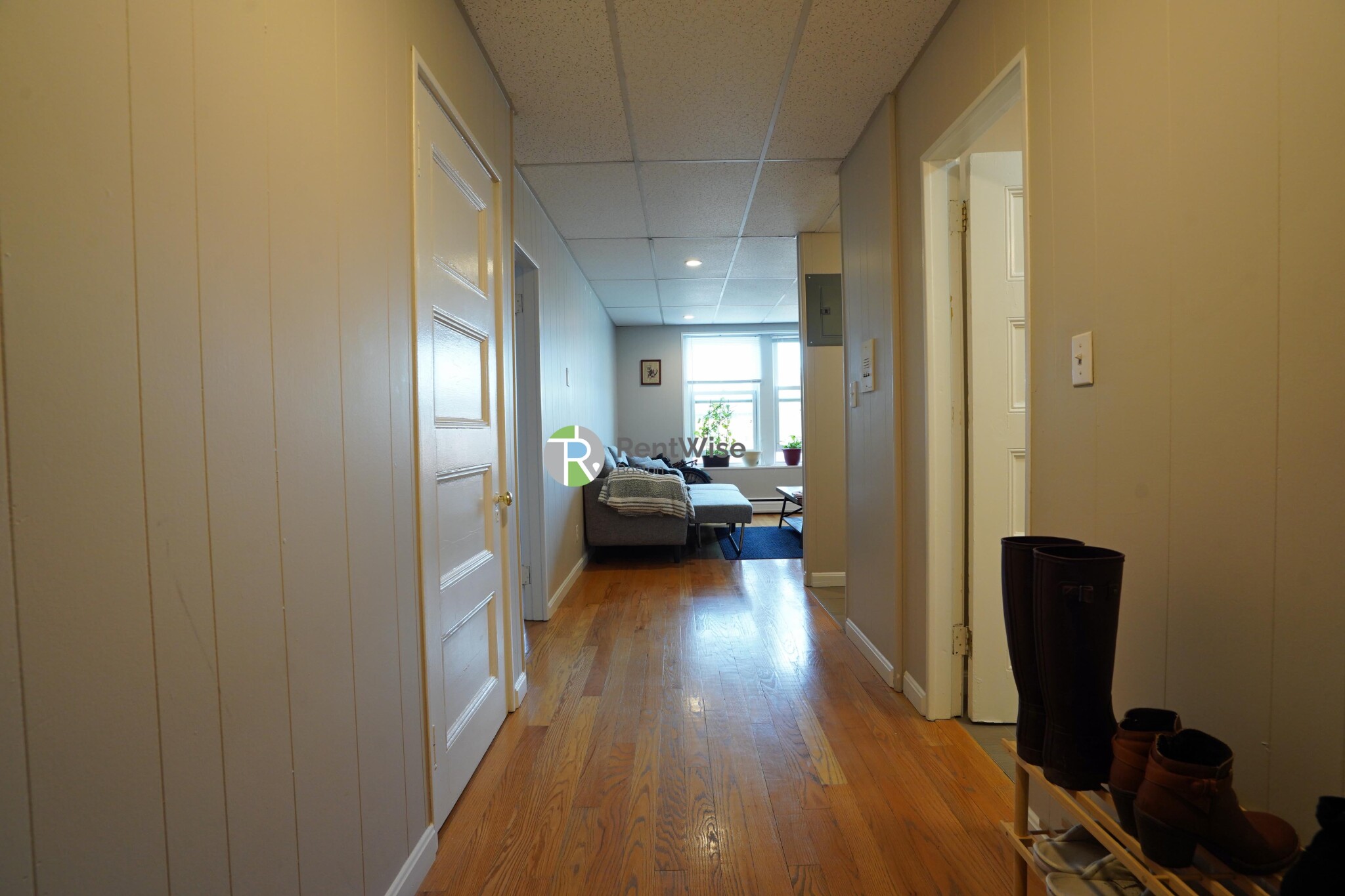 1055 Beacon St, Longwood