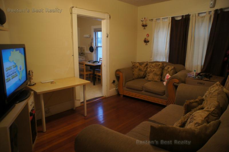2 bed, 1 bath apartment for rent at 384 Washington St Unit 3, Brighton — photo 1 of 6