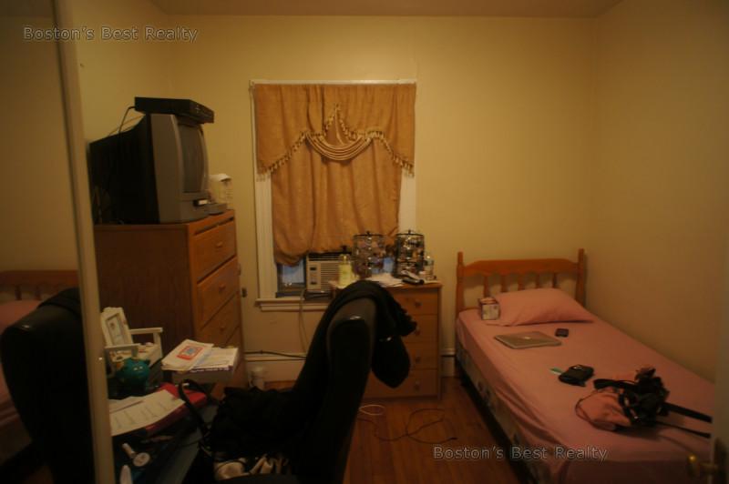 2 bed, 1 bath apartment for rent at 384 Washington St Unit 3, Brighton — photo 6 of 6