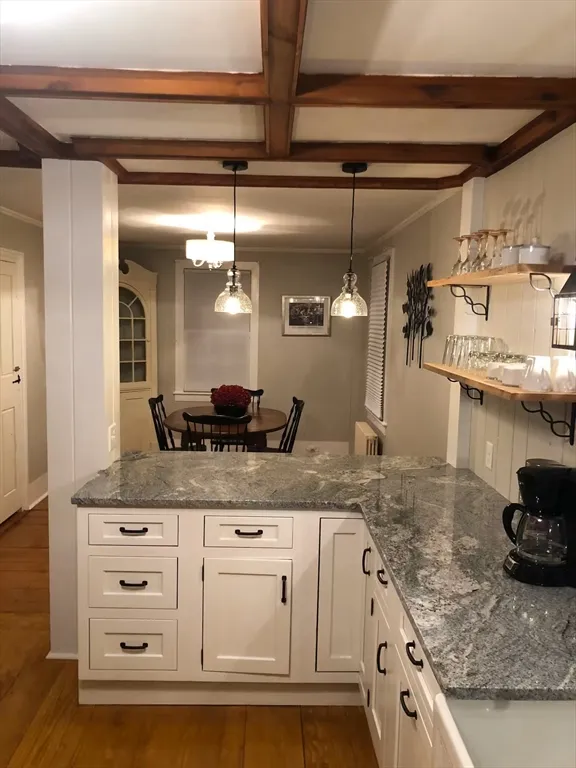 40 Russell St, Downtown