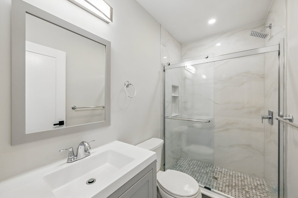 125 Saratoga St ,, East Boston