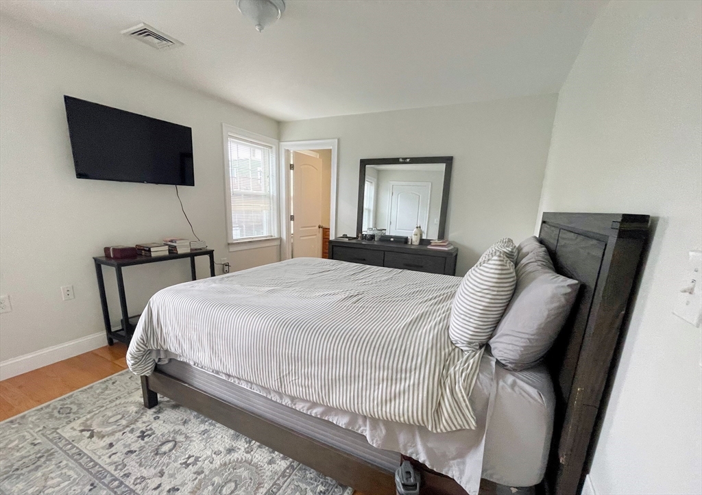 1 Emmet Pl, East Boston