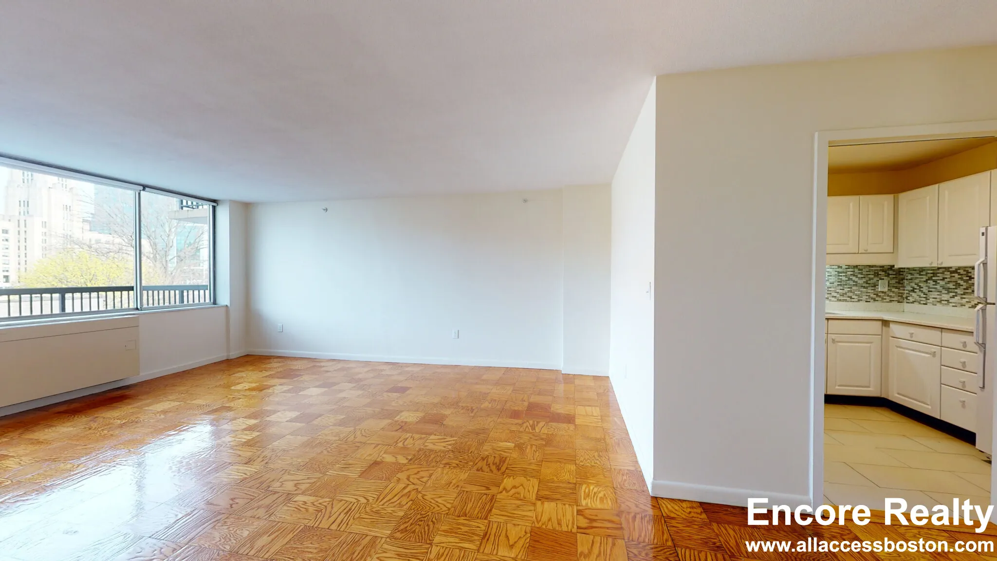 101 Monmouth Ct, Longwood