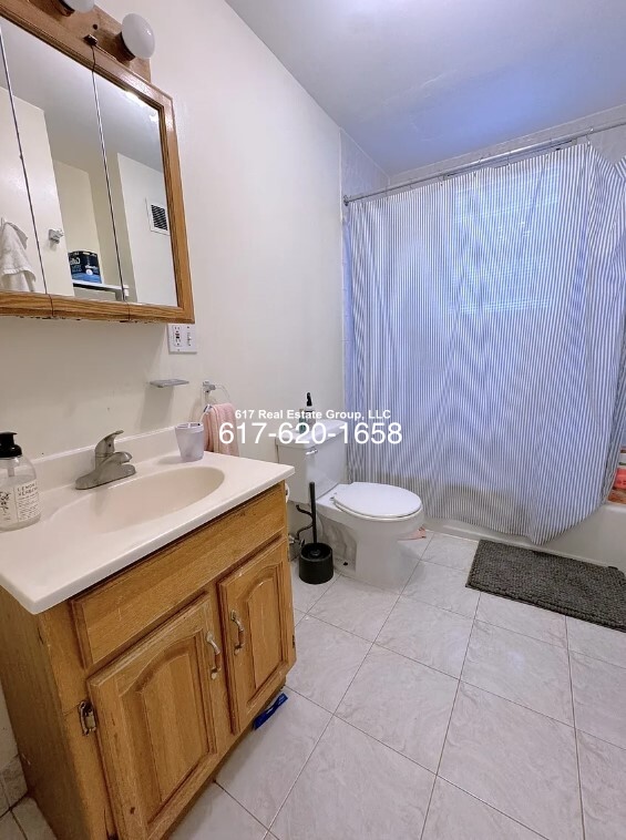 216 Freeman St, North Brookline