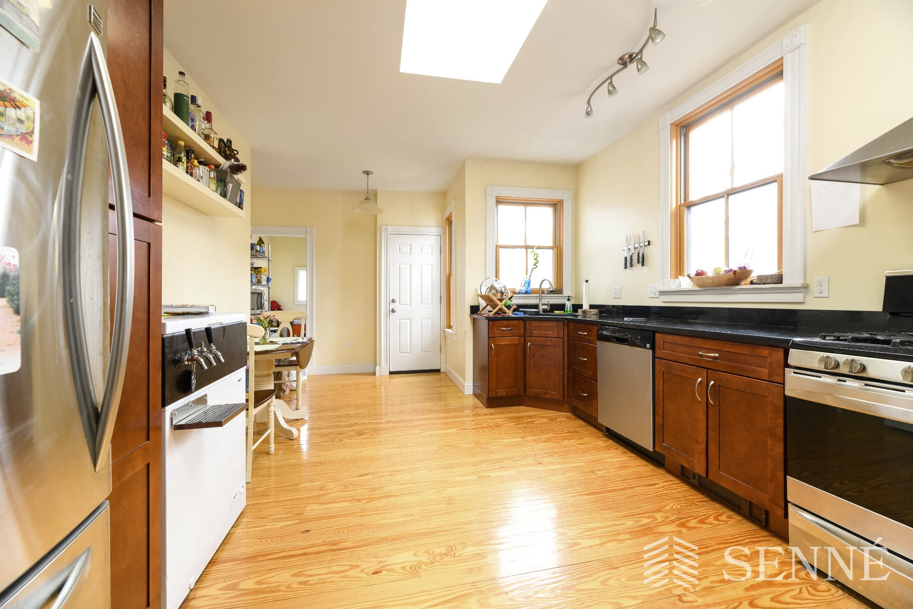 3 bed, 2 bath apartment for rent at 216 Harvard St Unit 3, Harvard Square — photo 3 of 14