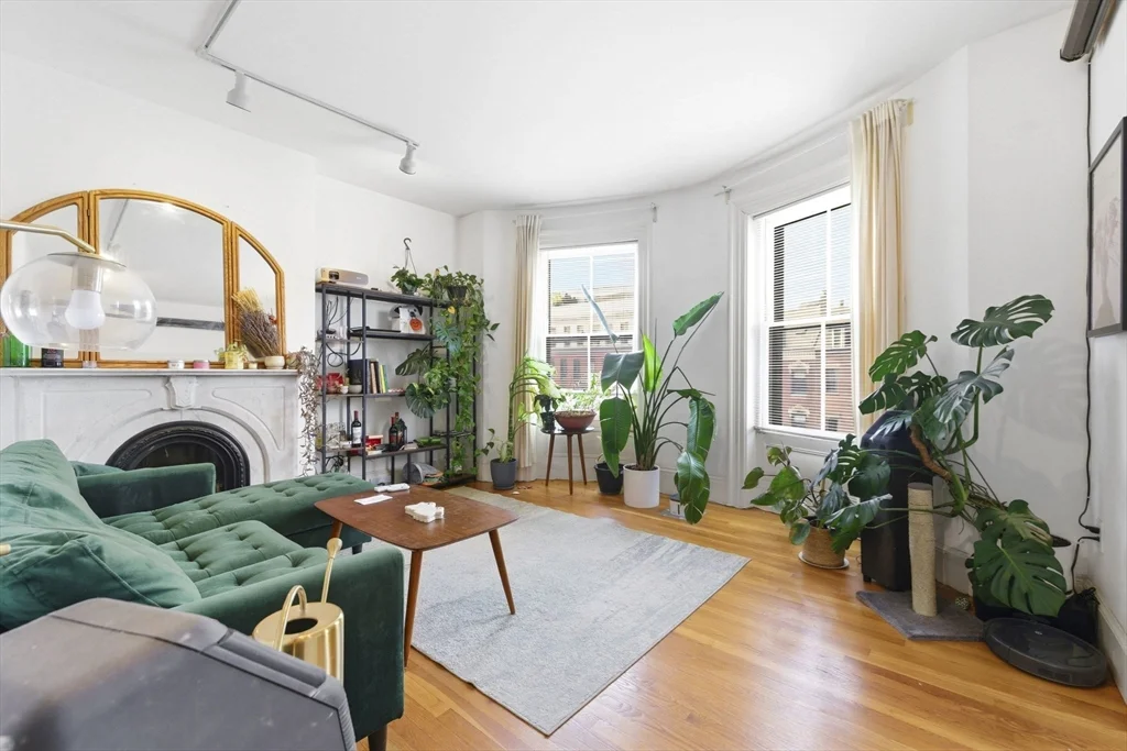 676 Massachusetts Ave, South End