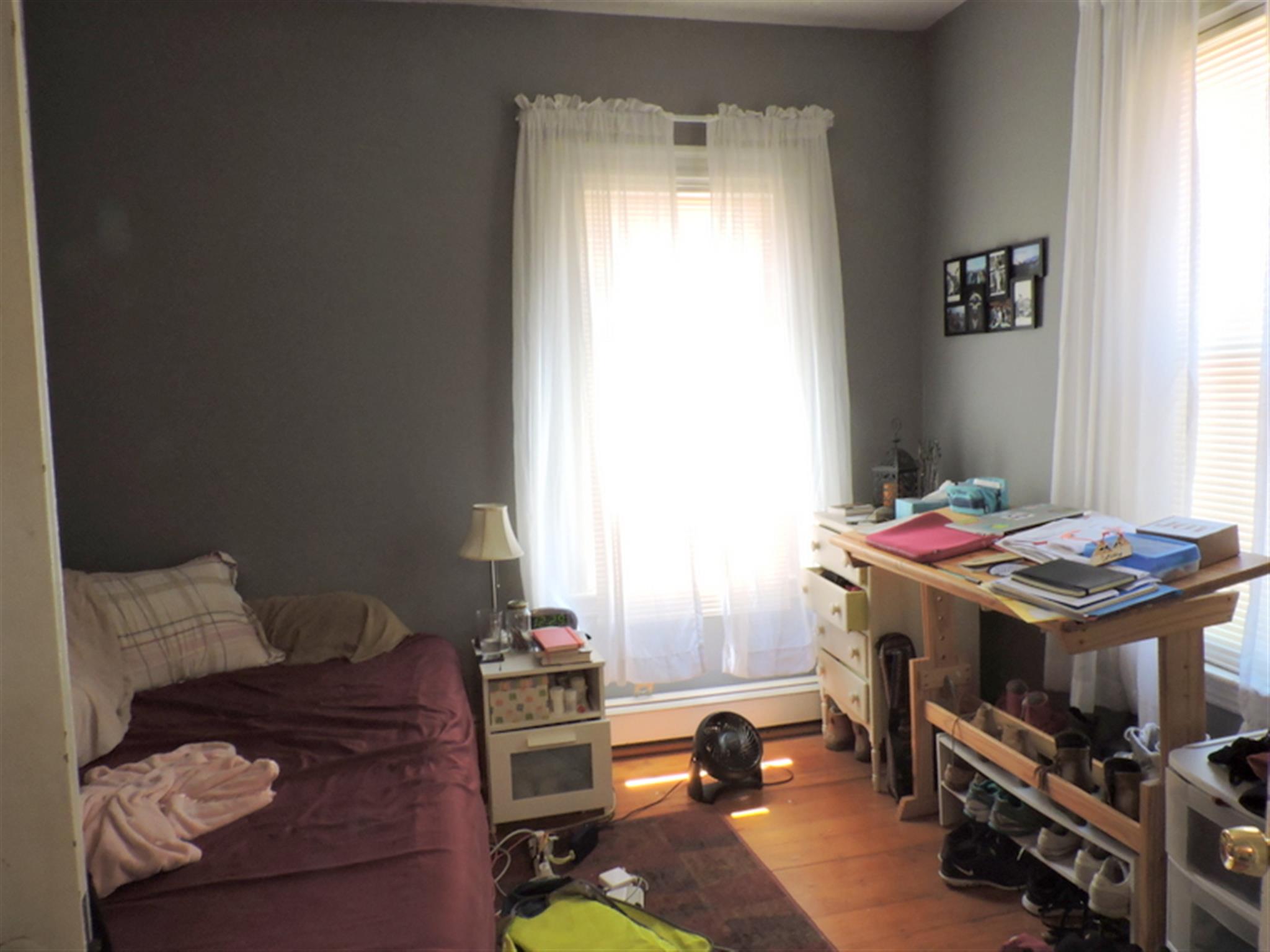 3 bed, 1 bath apartment for rent at 153 Webster Ave Unit 1, Inman Square — photo 3 of 8