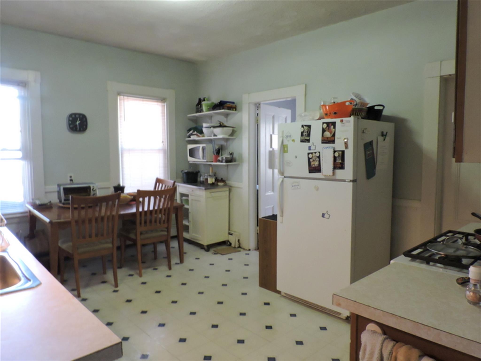 3 bed, 1 bath apartment for rent at 153 Webster Ave Unit 1, Inman Square — photo 8 of 8
