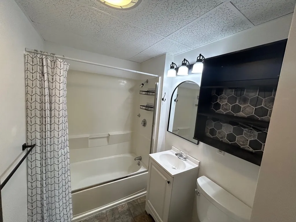 31 Chrome, Worcester