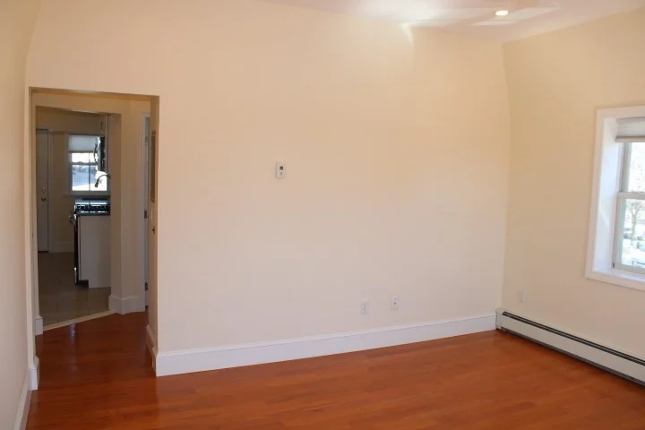 96 Middle St, Gloucester