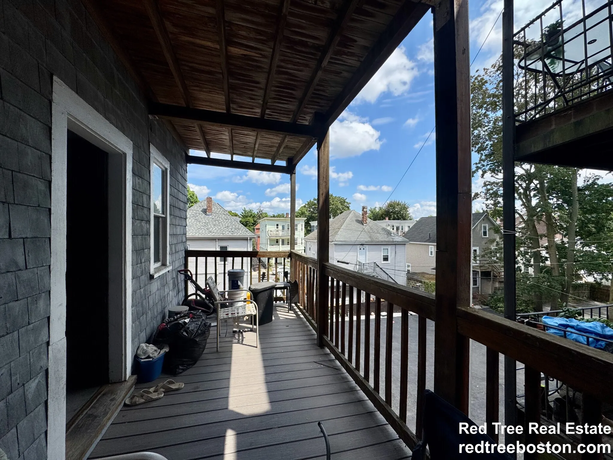 348 Faneuil St, Oak Square