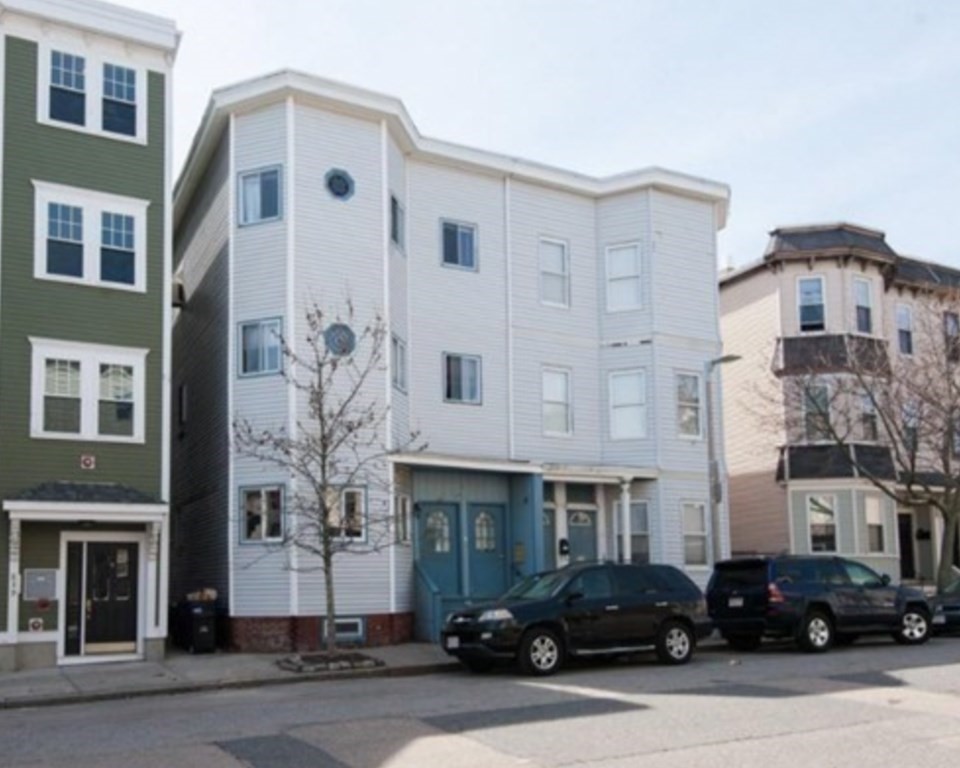 837.5 E 2nd St, South Boston