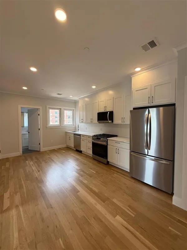 35 Gore St, East Cambridge