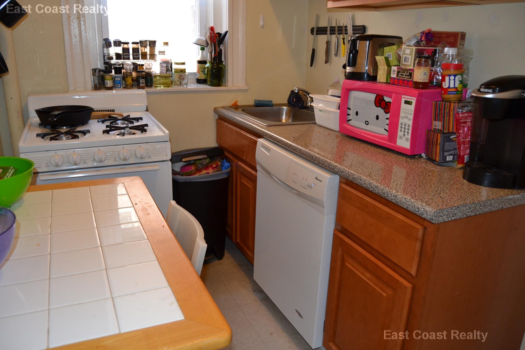 Studio bed, 1 bath apartment for rent at 217 Kelton St Unit 9 Stualc, Brighton — photo 2 of 5