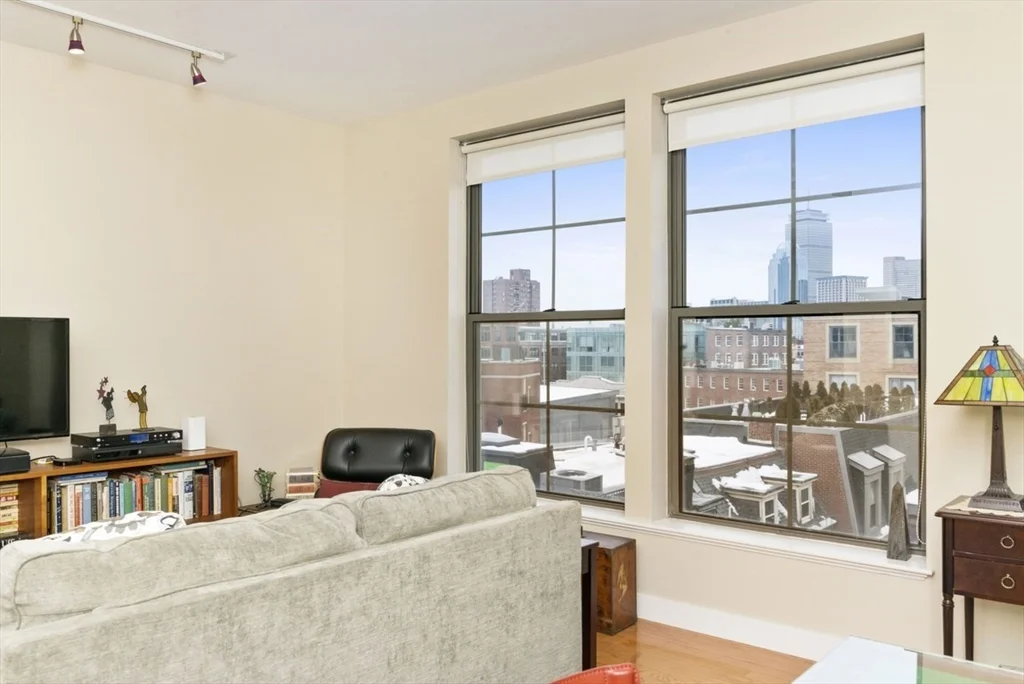 535 Harrison Ave, South End