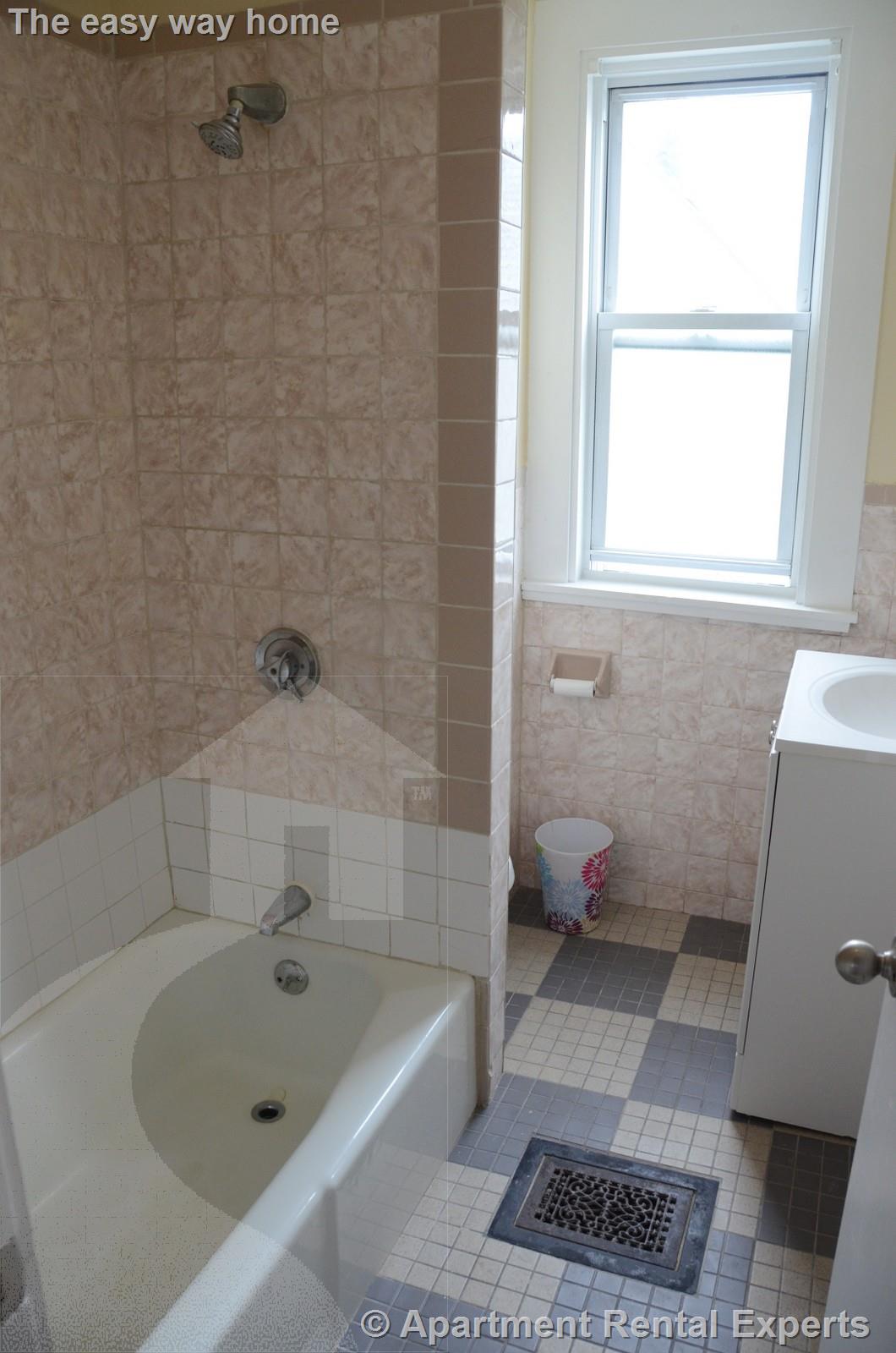 8 Bennett St, Magoun Square