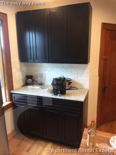 14 Renfrew St, Tufts