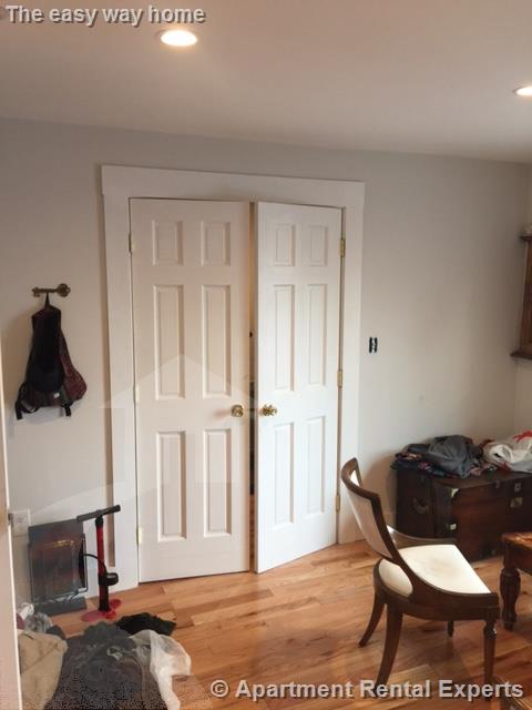 14 Renfrew St, Tufts